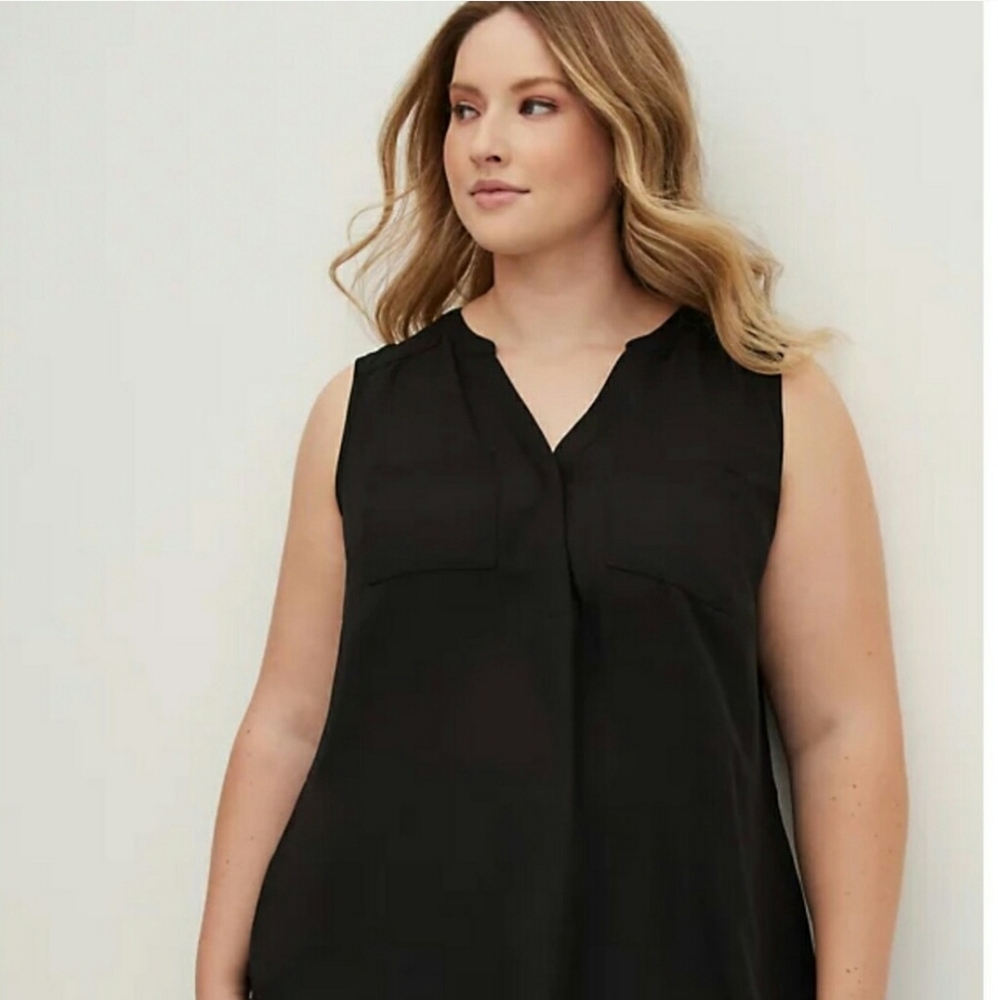 Torrid Harper black tank blouse
